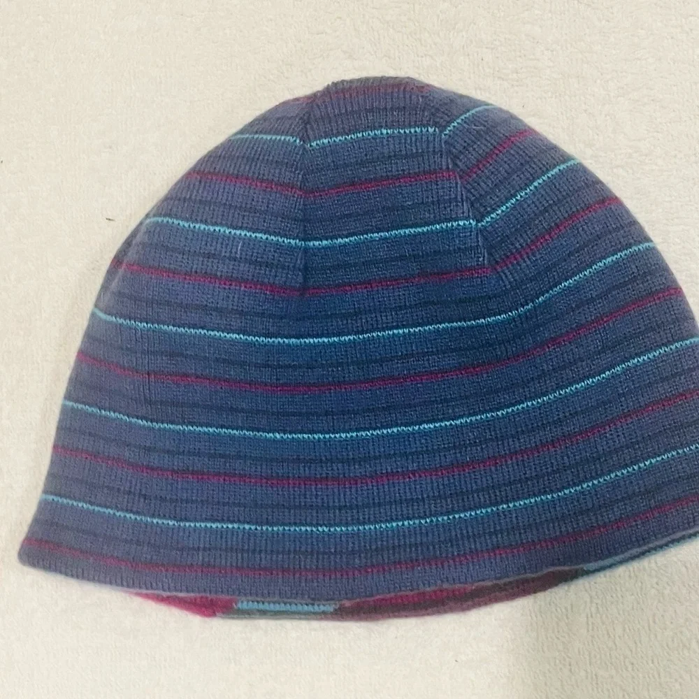 Columbia kids, reversible knit hat